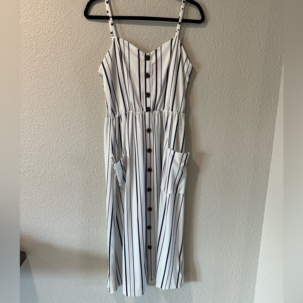 Striped Button-Down Midi Dress with Pockets - Size L